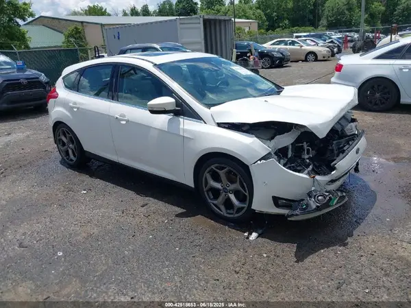 1FADP3N21GL309340 2016 FORD FOCUS - Image 1