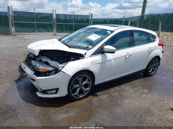 1FADP3N21GL309340 2016 FORD FOCUS - Image 2