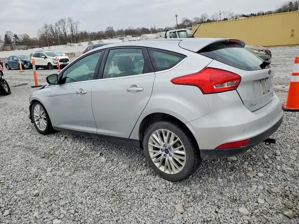 1FADP3N21GL331225 2016 FORD FOCUS - Image 2