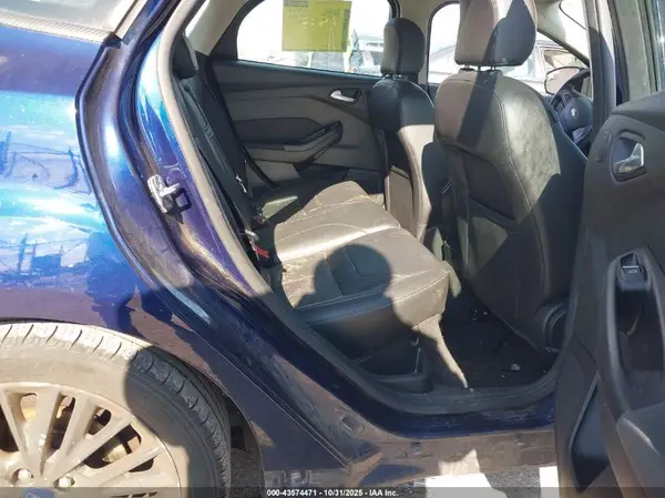 1FADP3N21GL405372 2016 FORD FOCUS - Image 8
