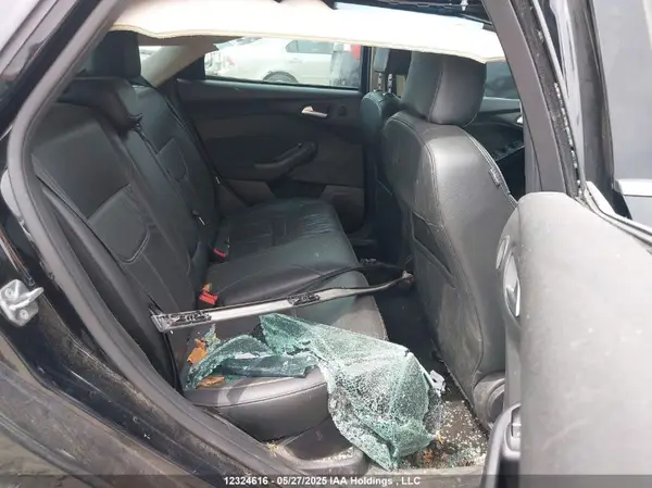 1FADP3N21HL240036 2017 FORD FOCUS - Image 8