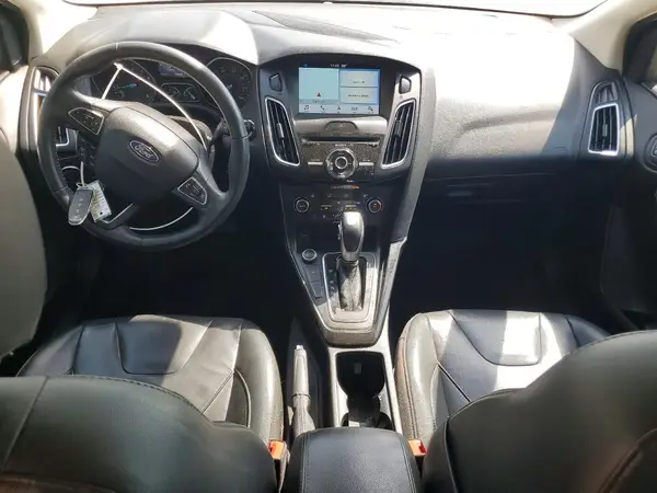 1FADP3N21HL252039 2017 FORD FOCUS - Image 8