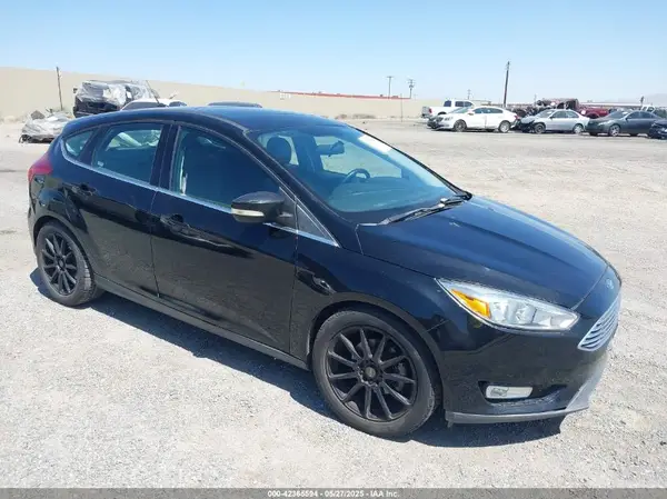 1FADP3N21HL268497 2017 FORD FOCUS - Image 1