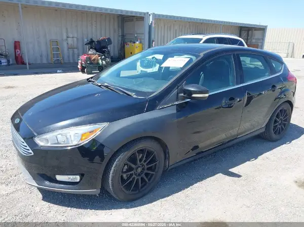 1FADP3N21HL268497 2017 FORD FOCUS - Image 2