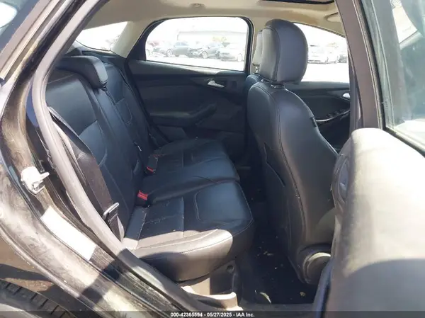 1FADP3N21HL268497 2017 FORD FOCUS - Image 8