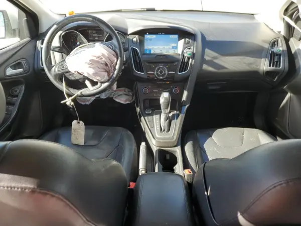 1FADP3N21HL349046 2017 FORD FOCUS - Image 8