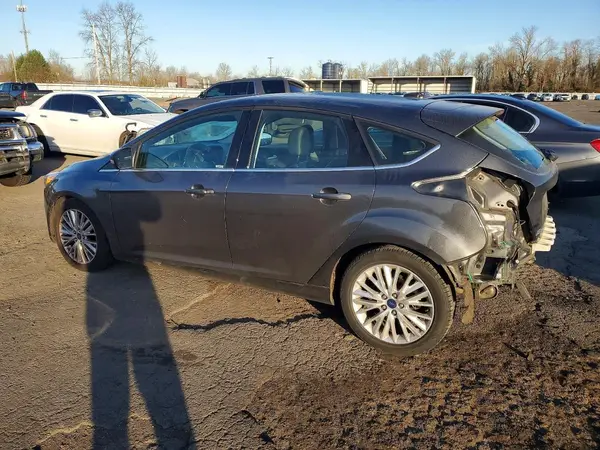 1FADP3N21JL211917 2018 FORD FOCUS - Image 2