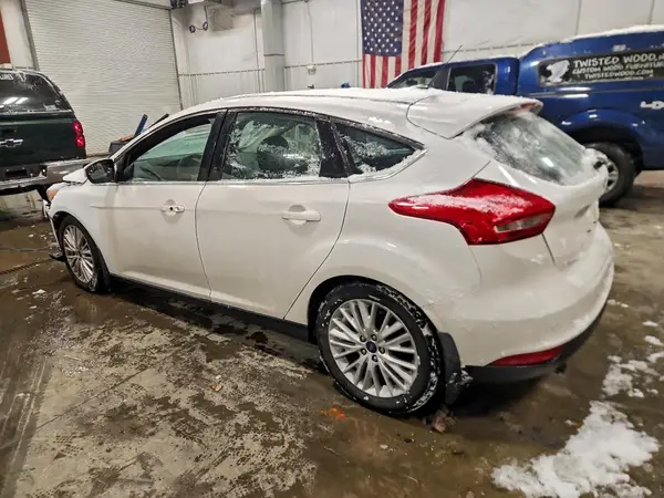1FADP3N21JL227938 2018 FORD FOCUS - Image 2