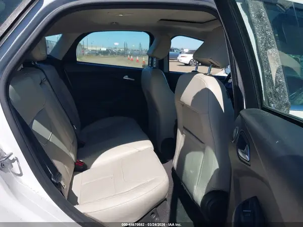 1FADP3N21JL244867 2018 FORD FOCUS - Image 8