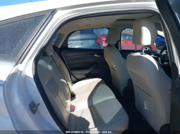 1FADP3N21JL249695 2018 FORD FOCUS - Image 8