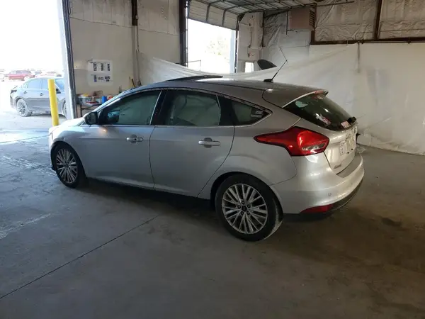 1FADP3N21JL262611 2018 FORD FOCUS - Image 2