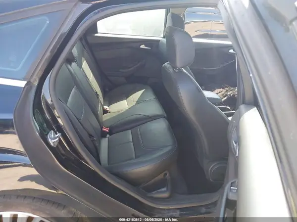 1FADP3N21JL289677 2018 FORD FOCUS - Image 8
