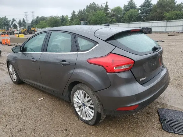 1FADP3N21JL295883 2018 FORD FOCUS - Image 2