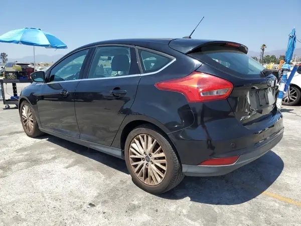 1FADP3N22GL226130 2016 FORD FOCUS - Image 2