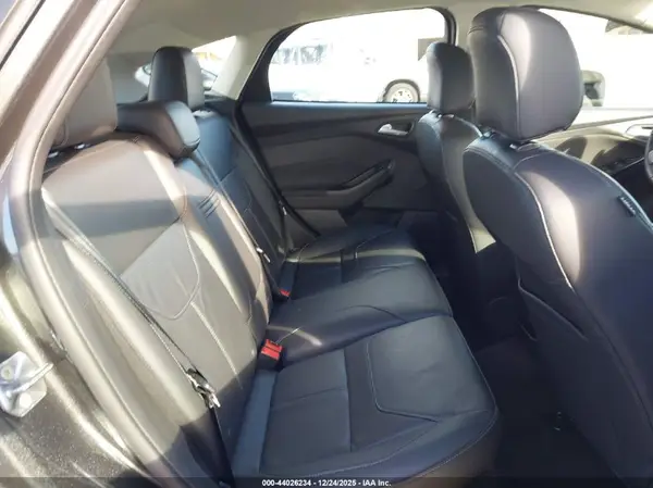 1FADP3N22GL254672 2016 FORD FOCUS - Image 8