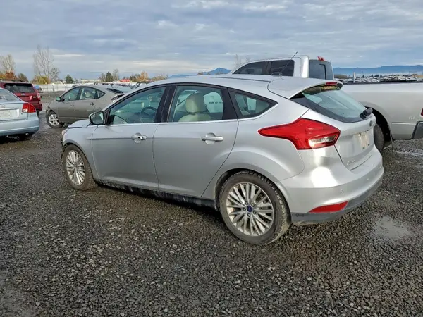 1FADP3N22GL321495 2016 FORD FOCUS - Image 2