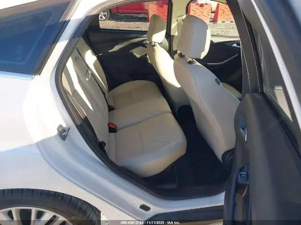 1FADP3N22GL344405 2016 FORD FOCUS - Image 8