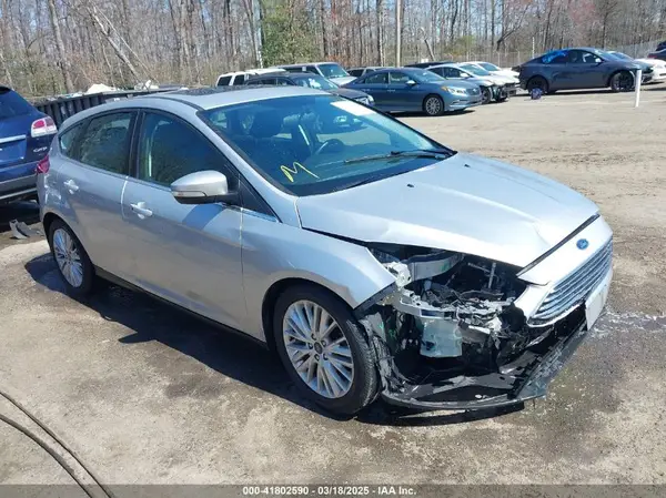 1FADP3N22HL215453 2017 FORD FOCUS - Image 1