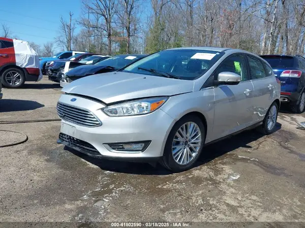 1FADP3N22HL215453 2017 FORD FOCUS - Image 2