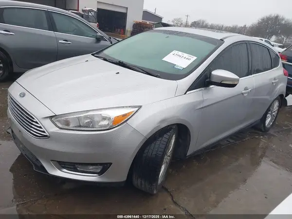 1FADP3N22HL272591 2017 FORD FOCUS - Image 2