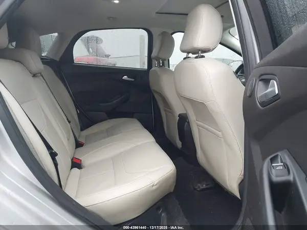 1FADP3N22HL272591 2017 FORD FOCUS - Image 8