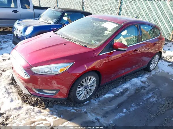 1FADP3N22HL279587 2017 FORD FOCUS - Image 2