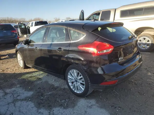 1FADP3N22HL287267 2017 FORD FOCUS - Image 2
