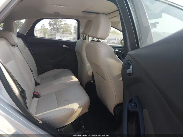 1FADP3N22HL291481 2017 FORD FOCUS - Image 8