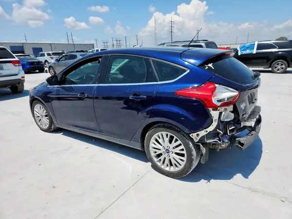 1FADP3N22HL309882 2017 FORD FOCUS - Image 2