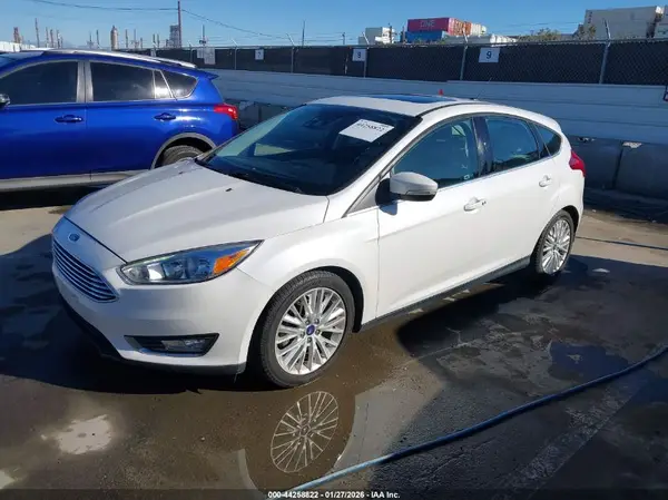 1FADP3N22HL310370 2017 FORD FOCUS - Image 2
