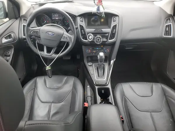 1FADP3N22HL338783 2017 FORD FOCUS - Image 8