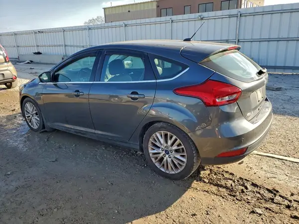 1FADP3N22HL342591 2017 FORD FOCUS - Image 2