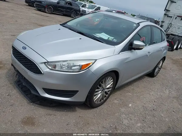 1FADP3N22JL261905 2018 FORD FOCUS - Image 2
