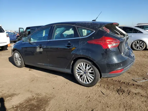 1FADP3N22JL273195 2018 FORD FOCUS - Image 2
