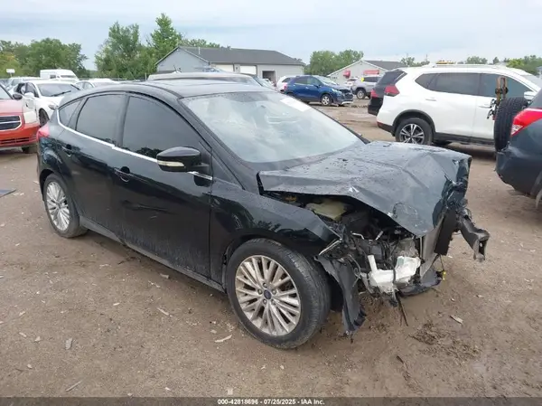 1FADP3N22JL283337 2018 FORD FOCUS - Image 1