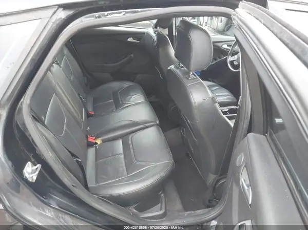 1FADP3N22JL283337 2018 FORD FOCUS - Image 8