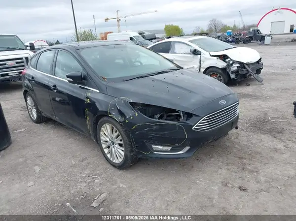 1FADP3N22JL305157 2018 FORD FOCUS - Image 1