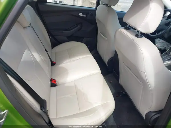 1FADP3N22JL323884 2018 FORD FOCUS - Image 8