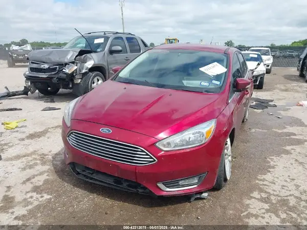 1FADP3N23GL224404 2016 FORD FOCUS - Image 2