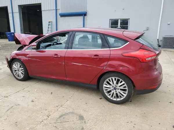 1FADP3N23GL261713 2016 FORD FOCUS - Image 2