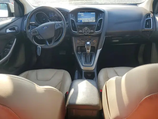 1FADP3N23GL299393 2016 FORD FOCUS - Image 8