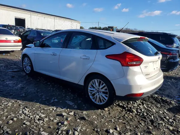 1FADP3N23GL321327 2016 FORD FOCUS - Image 2