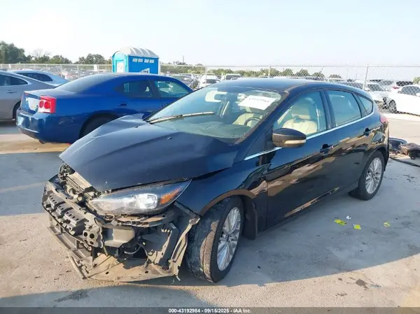 1FADP3N23GL339780 2016 FORD FOCUS - Image 2