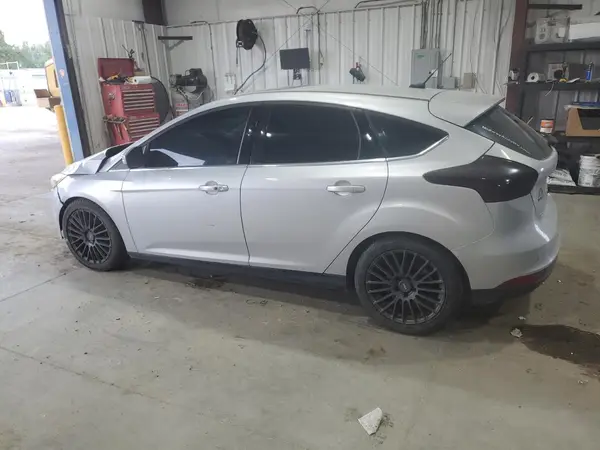 1FADP3N23GL362539 2016 FORD FOCUS - Image 2