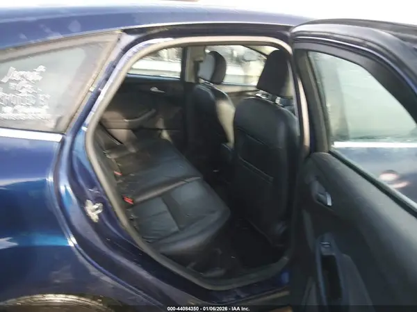 1FADP3N23GL370852 2016 FORD FOCUS - Image 8