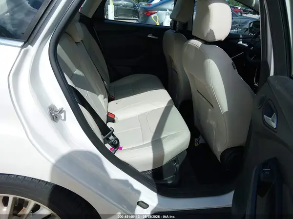 1FADP3N23HL212948 2017 FORD FOCUS - Image 8