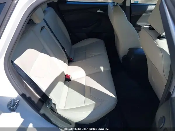 1FADP3N23HL287195 2017 FORD FOCUS - Image 8