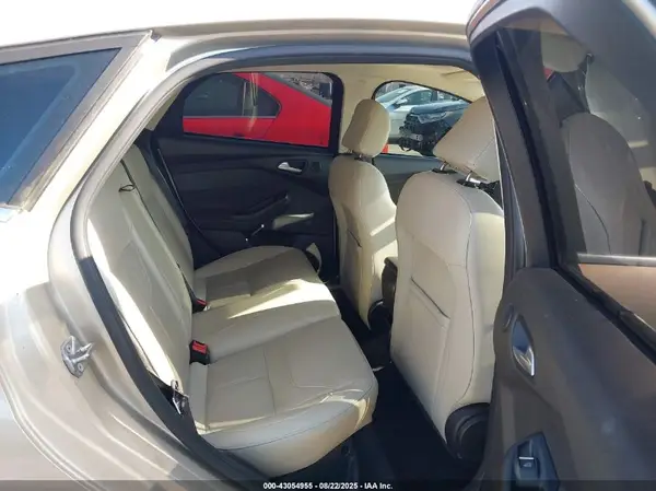 1FADP3N23HL287214 2017 FORD FOCUS - Image 8