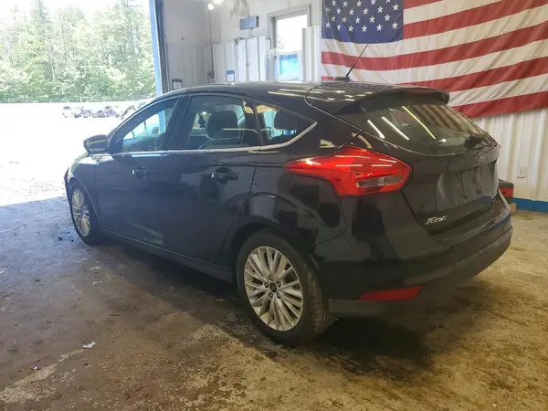 1FADP3N23JL210400 2018 FORD FOCUS - Image 2