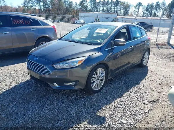 1FADP3N23JL232283 2018 FORD FOCUS - Image 2